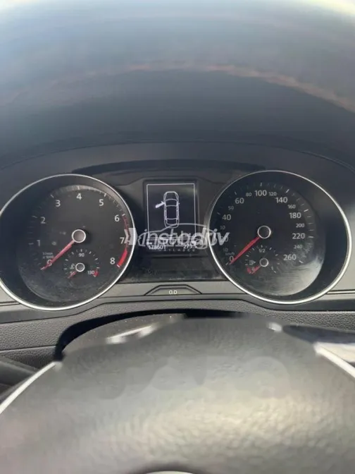 فولكس فاغن باسات 2018 أبيض مستعملة للبيع - 5