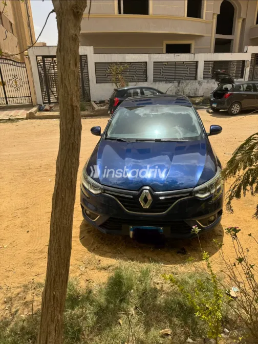 رينو ميجان 2017 أبيض مستعملة للبيع - 2