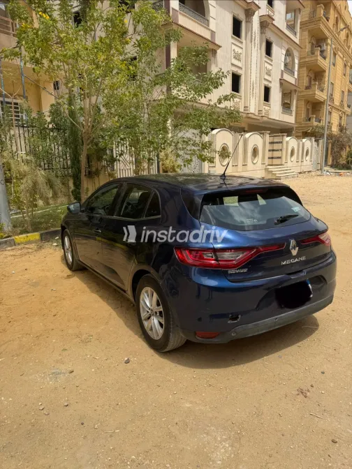 رينو ميجان 2017 أبيض مستعملة للبيع - 5