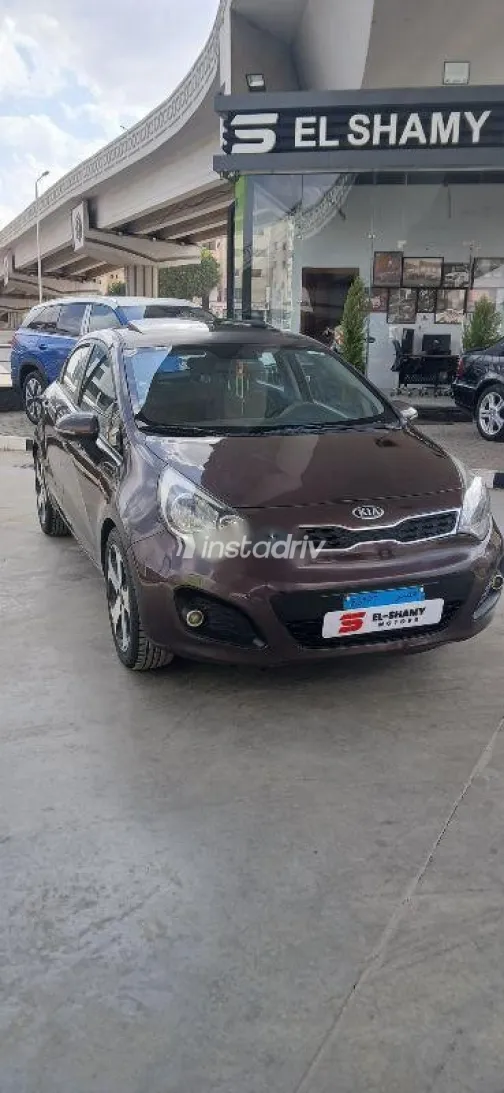 كيا ريو 2015 بني مستعملة للبيع - 2