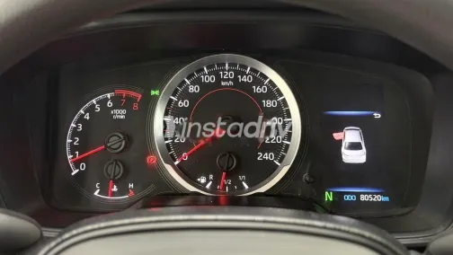 تويوتا كورولا 2021 أبيض مستعملة للبيع - 7