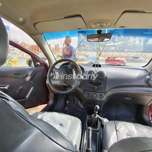 شيفروليه افيو 2009 أحمر غامق مستعملة للبيع - 2