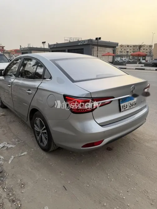 ام جى 5 2022 أبيض مستعملة للبيع - 5