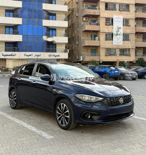 فيات تيبو 2021 أزرق غامق مستعملة للبيع - 4