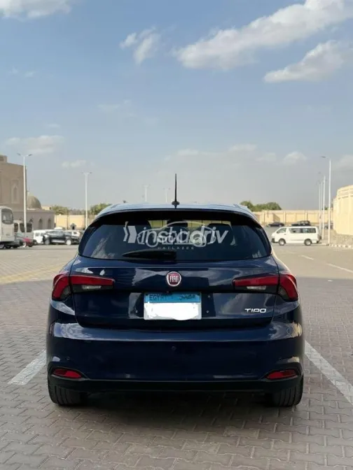 فيات تيبو 2021 أزرق غامق مستعملة للبيع - 7