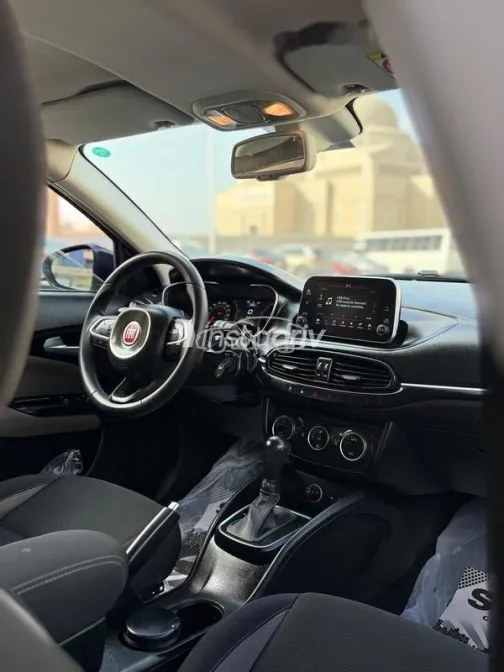 فيات تيبو 2021 أزرق غامق مستعملة للبيع - 8