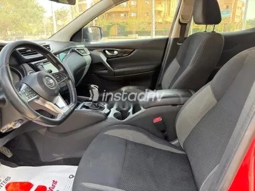 Nissan Qashqai 2021 Red Used for Sale - 6