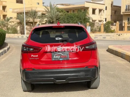 Nissan Qashqai 2021 Red Used for Sale - 9