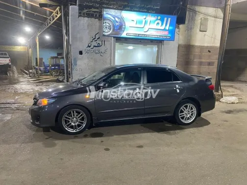 تويوتا كورولا 2011 رمادي مستعملة للبيع - 6