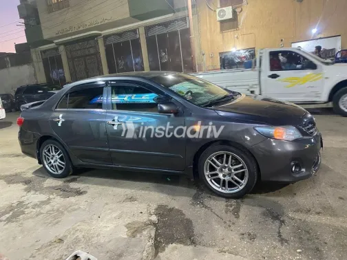 تويوتا كورولا 2011 رمادي مستعملة للبيع - 8