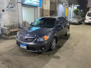 تويوتا كورولا 2011 رمادي مستعملة للبيع