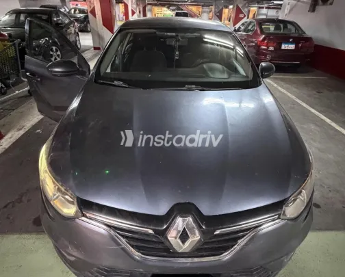 Renault Megane 2017 White Used for Sale - 1