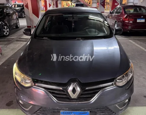 Renault Megane 2017 White Used for Sale - 4