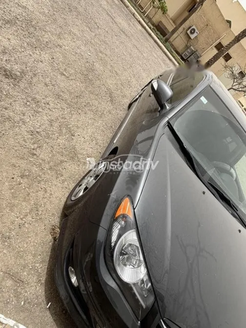 Hyundai Elantra HD 2024 White Used for Sale - 1