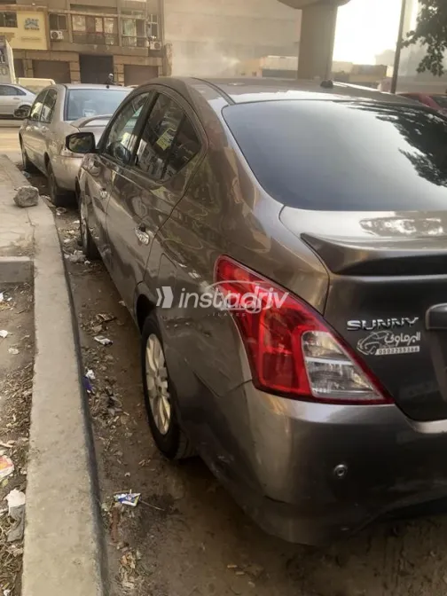 Nissan Sunny 2017 White Used for Sale - 4