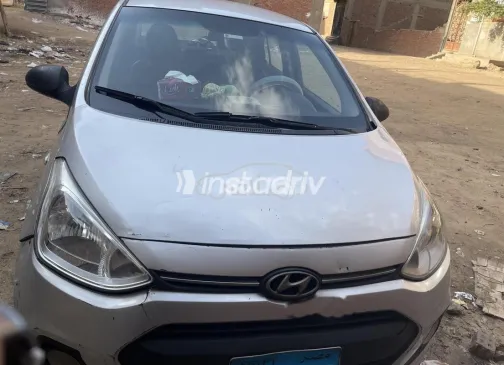 هيونداي جراند i10 2016 أبيض مستعملة للبيع - 1