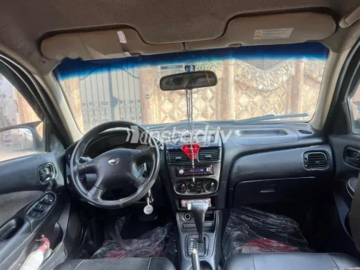 Nissan Sunny 2010 Silver Used for Sale - 6