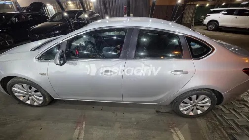 Opel Astra 2016 White Used for Sale - 5