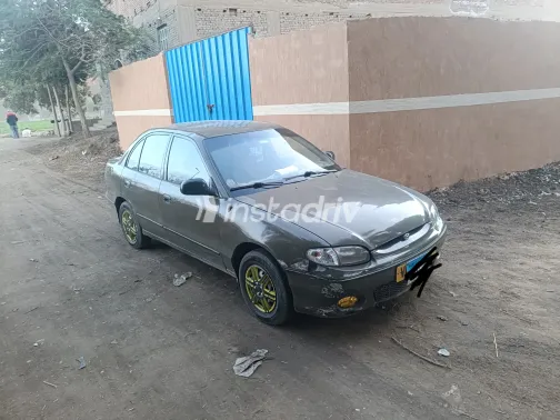 Hyundai Accent 2001 White Used for Sale - 2