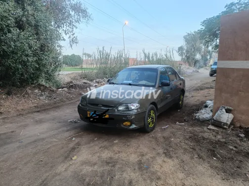 Hyundai Accent 2001 White Used for Sale - 6