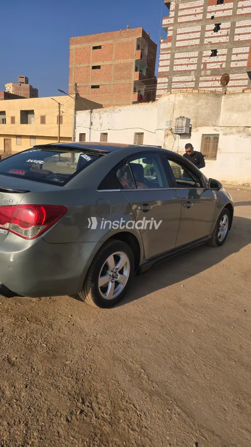 Daewoo Lacetti 2010 White Used for Sale - 3