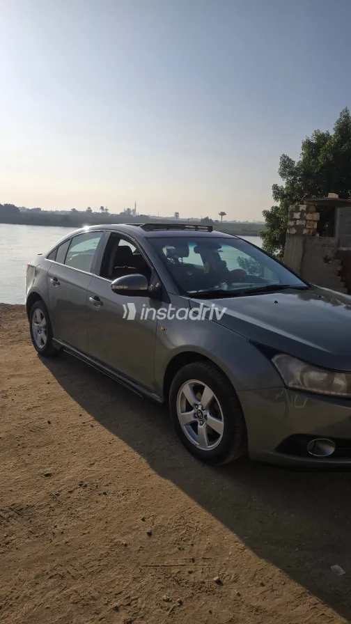 Daewoo Lacetti 2010 White Used for Sale - 5