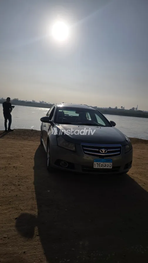 Daewoo Lacetti 2010 White Used for Sale - 9