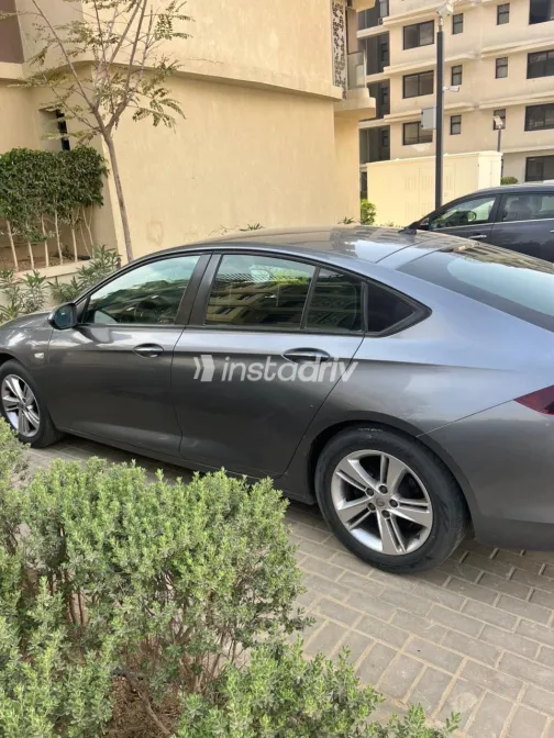 اوبل أنسيجنيا 2019 أبيض مستعملة للبيع - 3