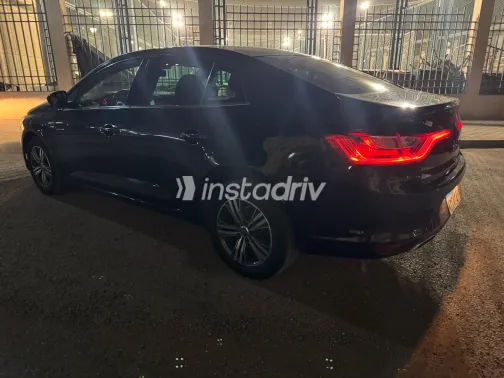 رينو ميجان 2023 أبيض مستعملة للبيع - 2