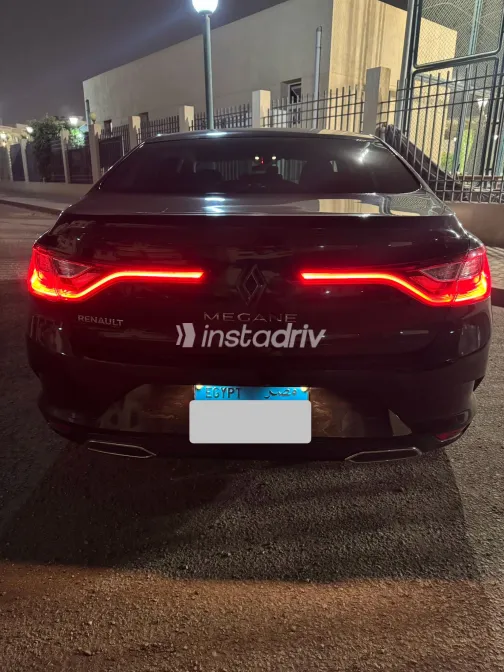 رينو ميجان 2023 أبيض مستعملة للبيع - 3