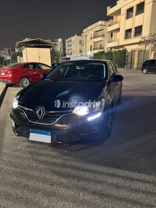 رينو ميجان 2023 أبيض مستعملة للبيع - 9