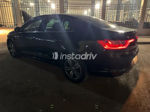 رينو ميجان 2023 أبيض مستعملة للبيع - 10