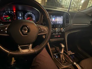 رينو ميجان 2023 أبيض مستعملة للبيع