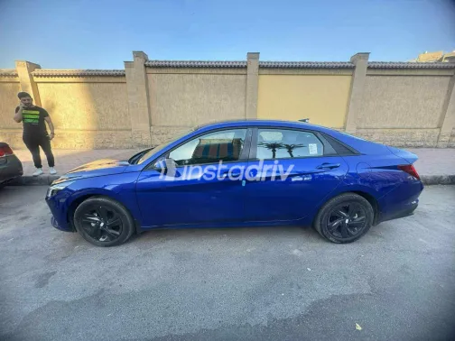 Hyundai Elantra CN7 2021 White Used for Sale - 1