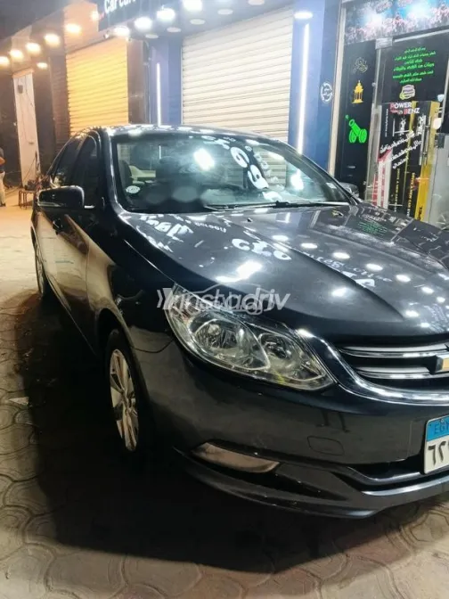 Chevrolet Optra 2021 White Used for Sale - 1