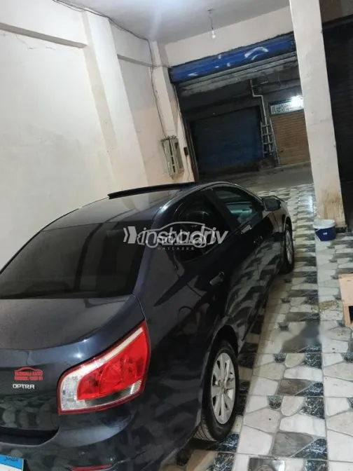 Chevrolet Optra 2021 White Used for Sale - 2