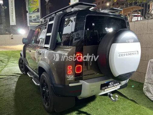 لاند روفر ديفندر 2021 بني مستعملة للبيع - 7