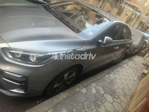 كيا سيراتو 2020 رمادي مستعملة للبيع - 3