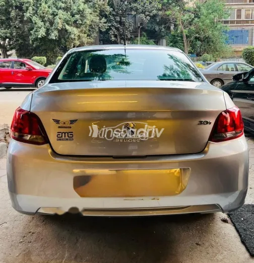 بيجو 301 2020 فضي مستعملة للبيع - 5