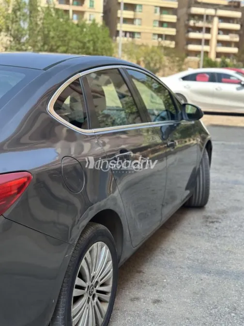 Opel Astra 2015 Petroleum Used for Sale - 6