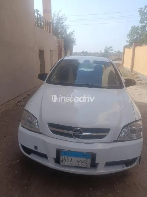 Opel Astra 2003 White Used for Sale - 1