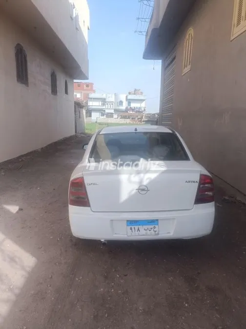 Opel Astra 2003 White Used for Sale - 2