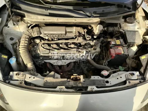 Suzuki Swift Dzire 2022 White Used for Sale - 4