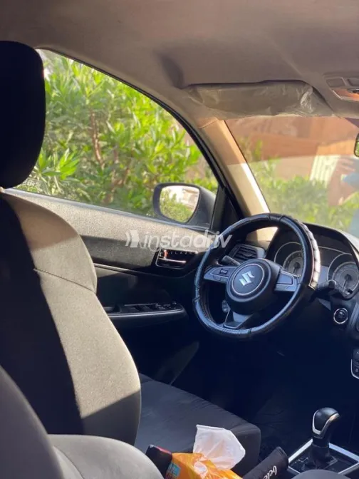 Suzuki Swift Dzire 2022 White Used for Sale - 8