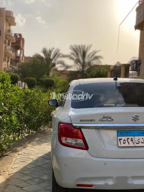 Suzuki Swift Dzire 2022 White Used for Sale - 9