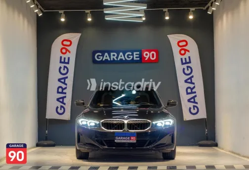 بي ام دبليو 320 2025 أسود مستعملة للبيع - 1