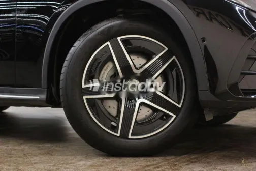 مرسيدس GLC 200 2025 أسود مستعملة للبيع - 3