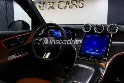 مرسيدس GLC 200 2025 أسود مستعملة للبيع - 6