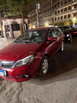 بى واى دى‬ F3 2023 أبيض مستعملة للبيع