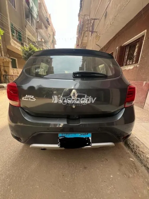 Renault Sandero Step Way 2019 White Used for Sale - 2